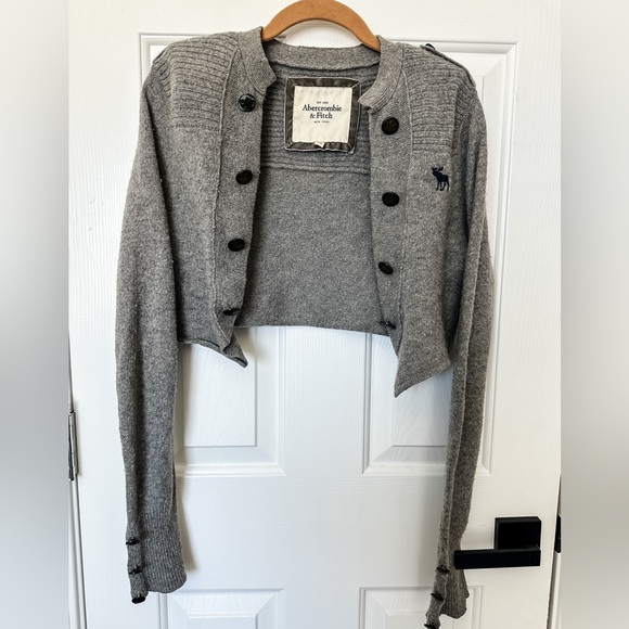 Abercrombie & Fitch Sweaters - Abercrombie & Fitch Women’s Grey Y2K Cardigan Sweater - Medium